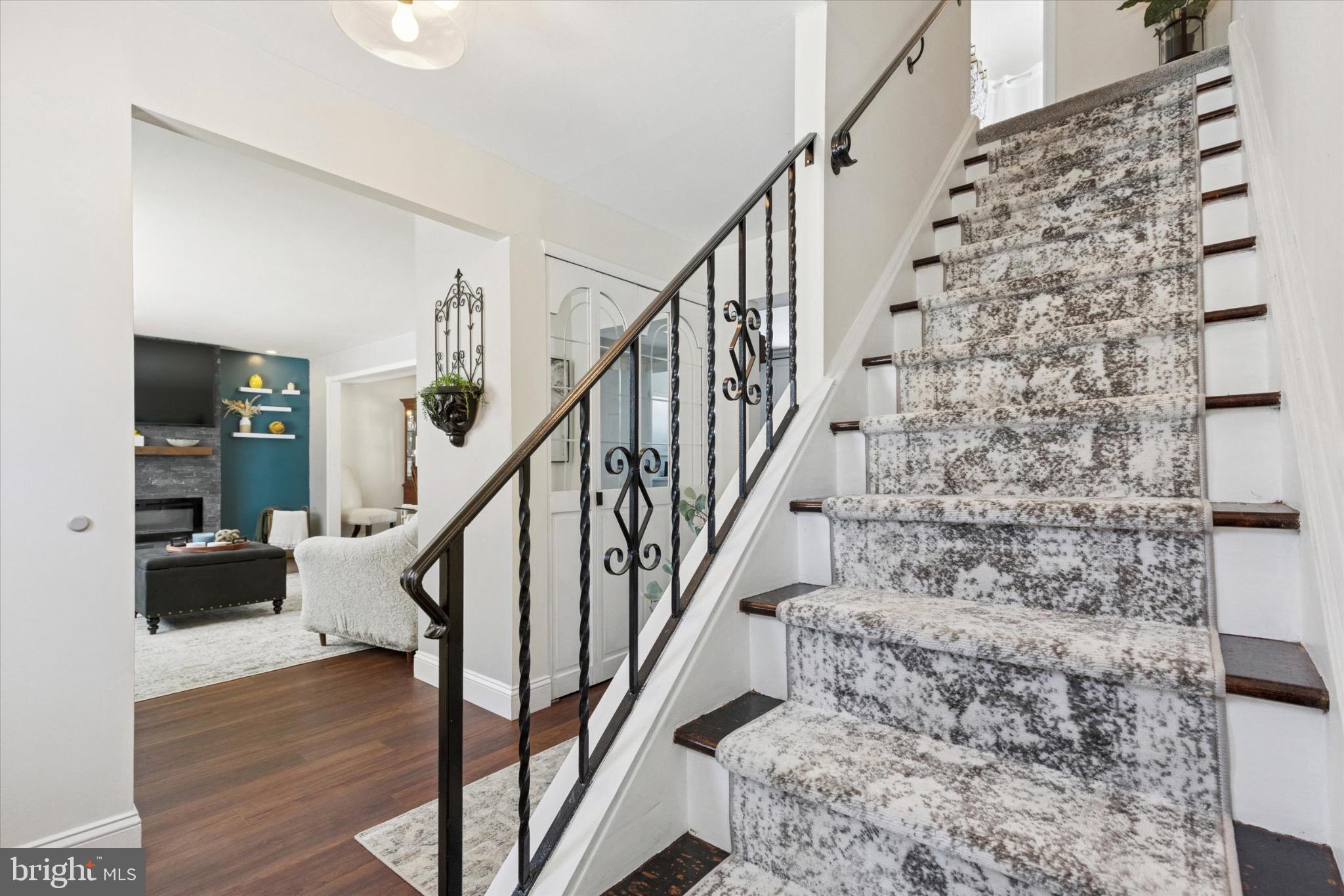 BURGUNDY HILLS - Residential