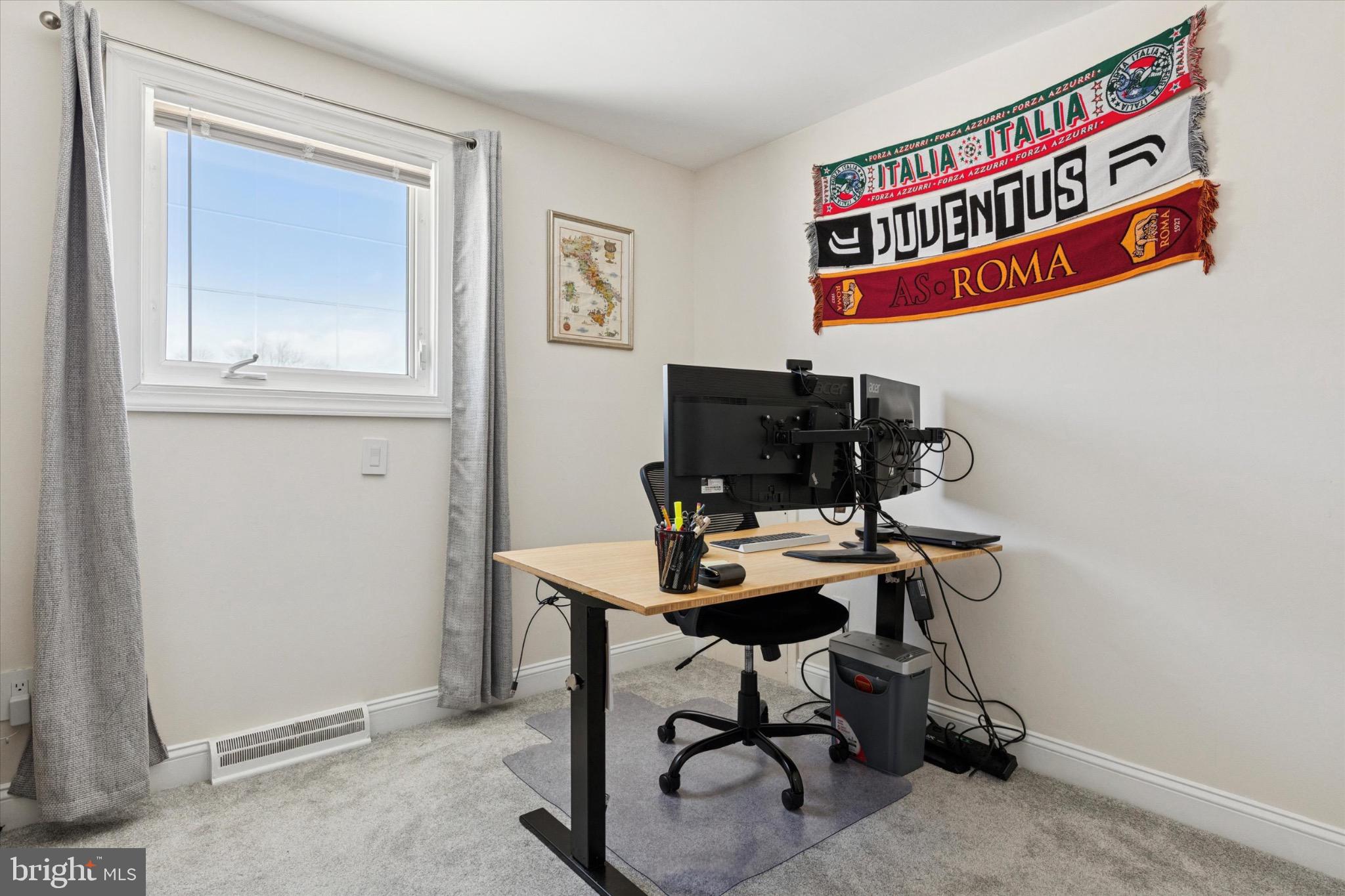 BURGUNDY HILLS - Residential