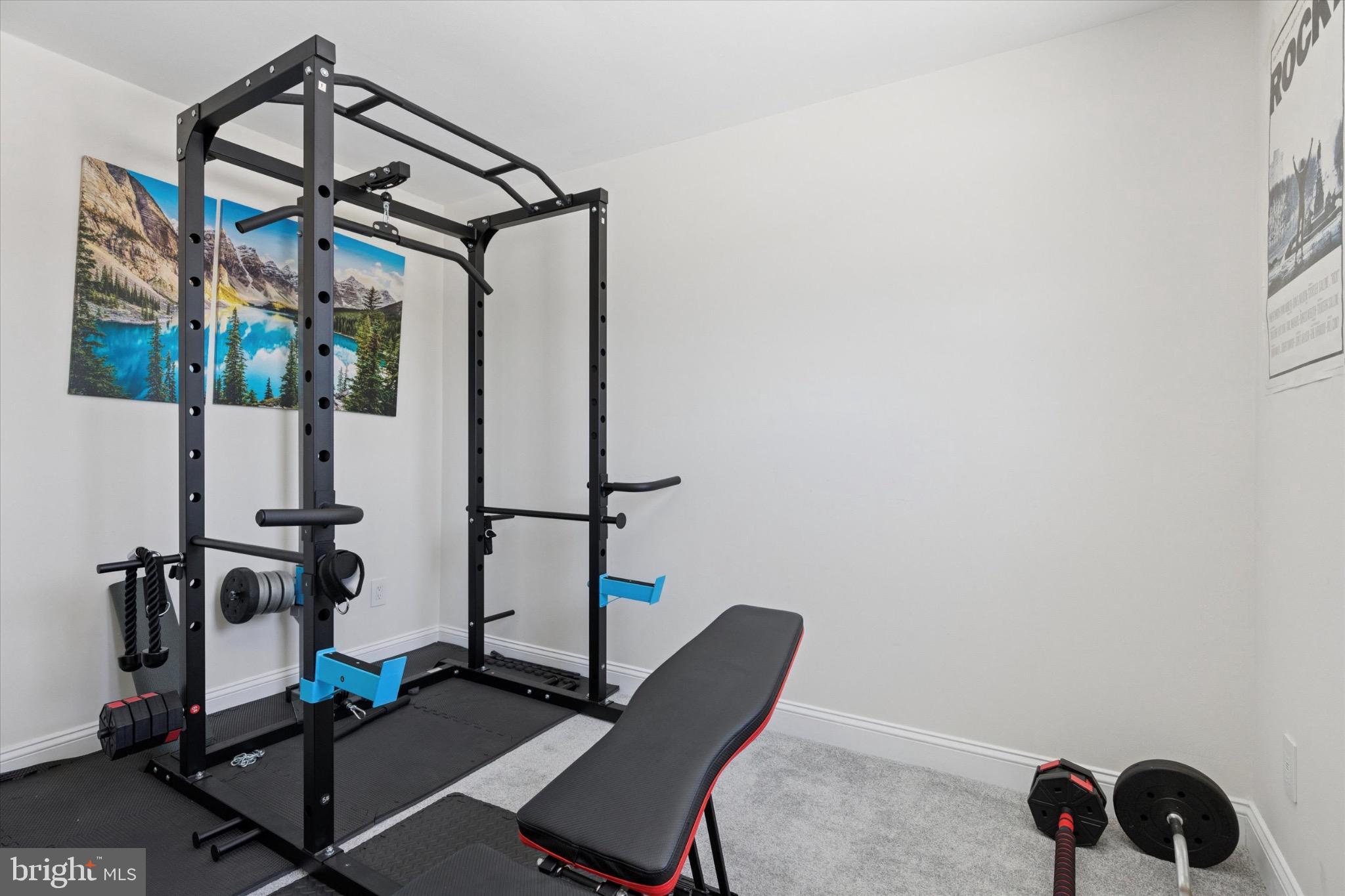 BURGUNDY HILLS - Residential