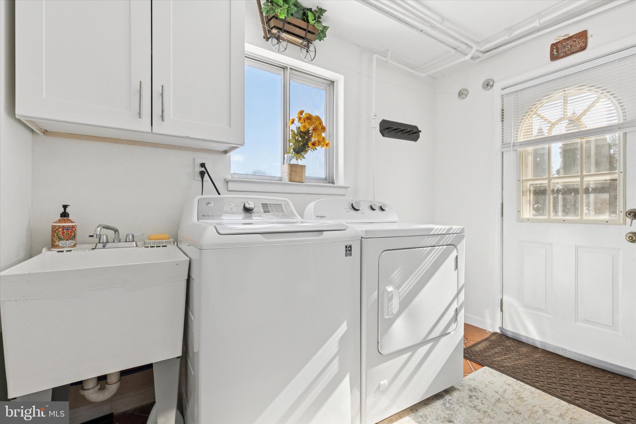 BURGUNDY HILLS - Residential