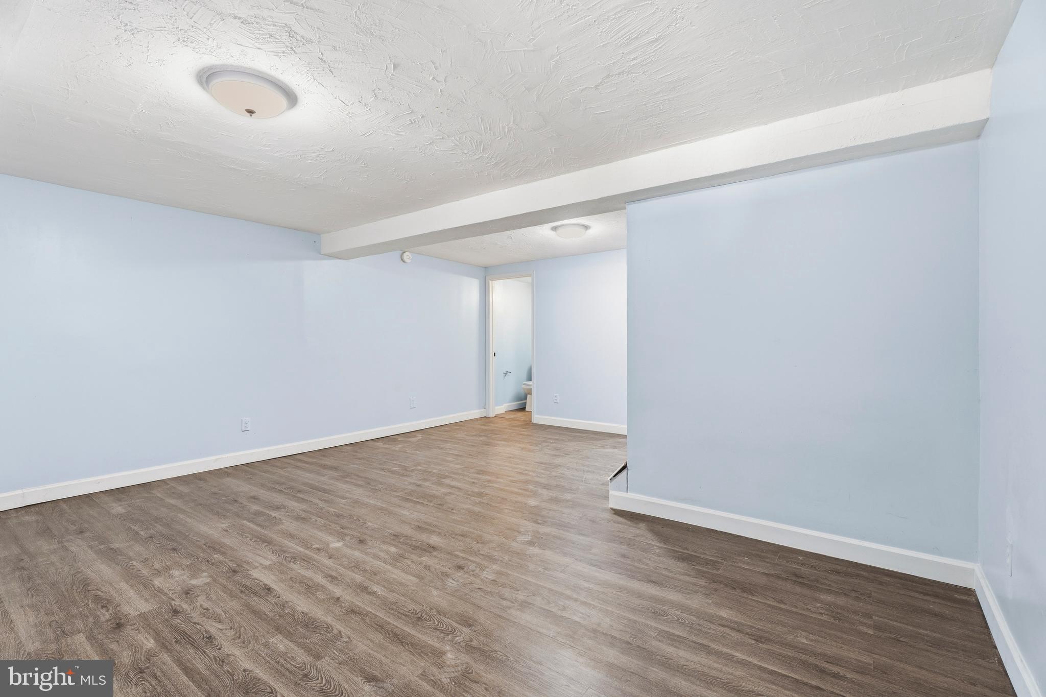 KINGS COURT - Residential