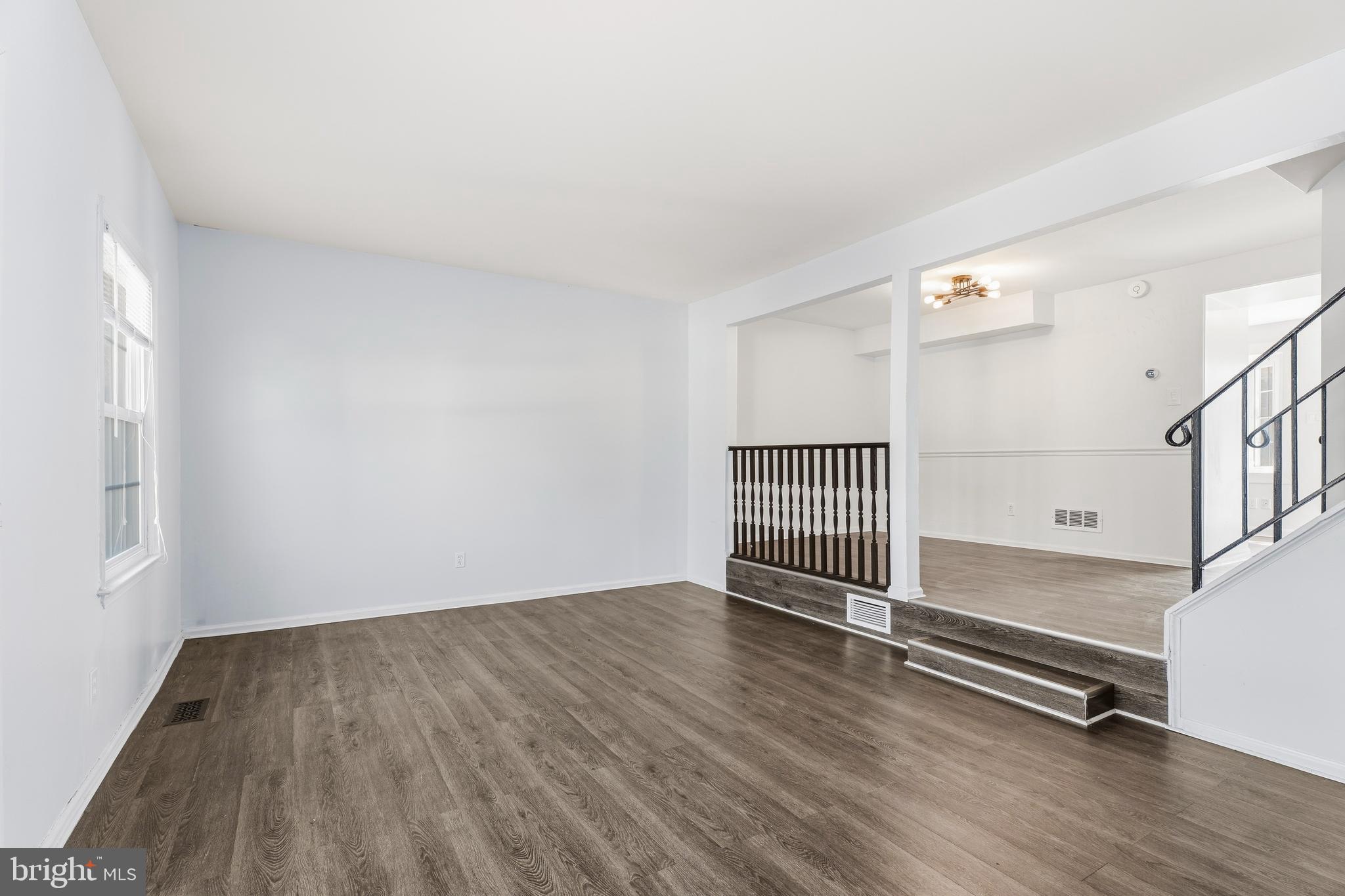 KINGS COURT - Residential