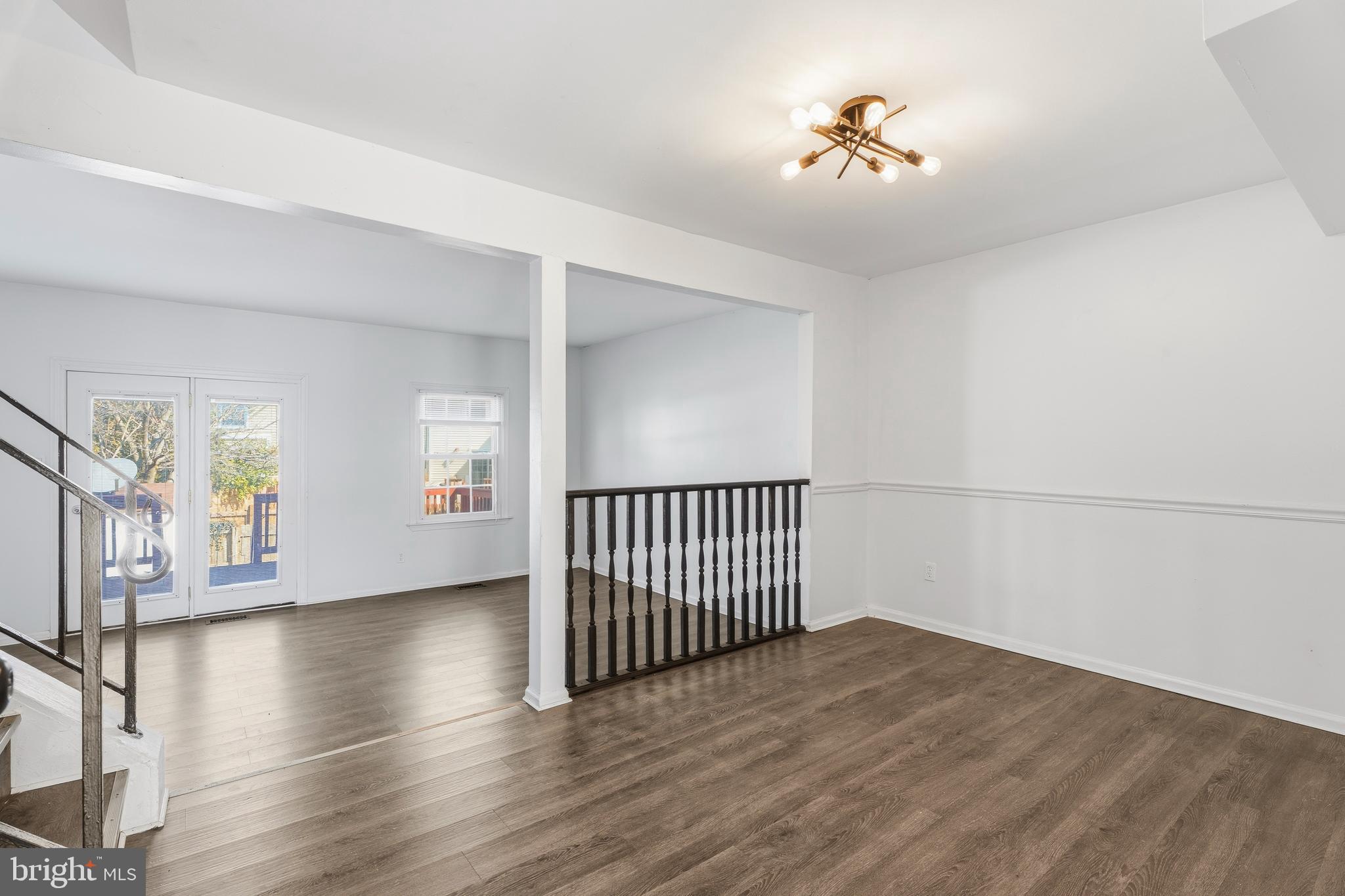 KINGS COURT - Residential