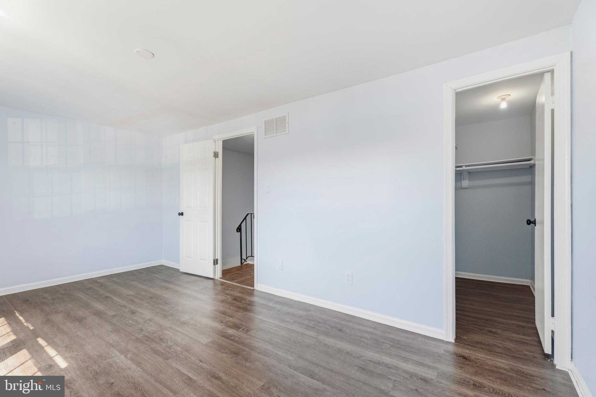 KINGS COURT - Residential