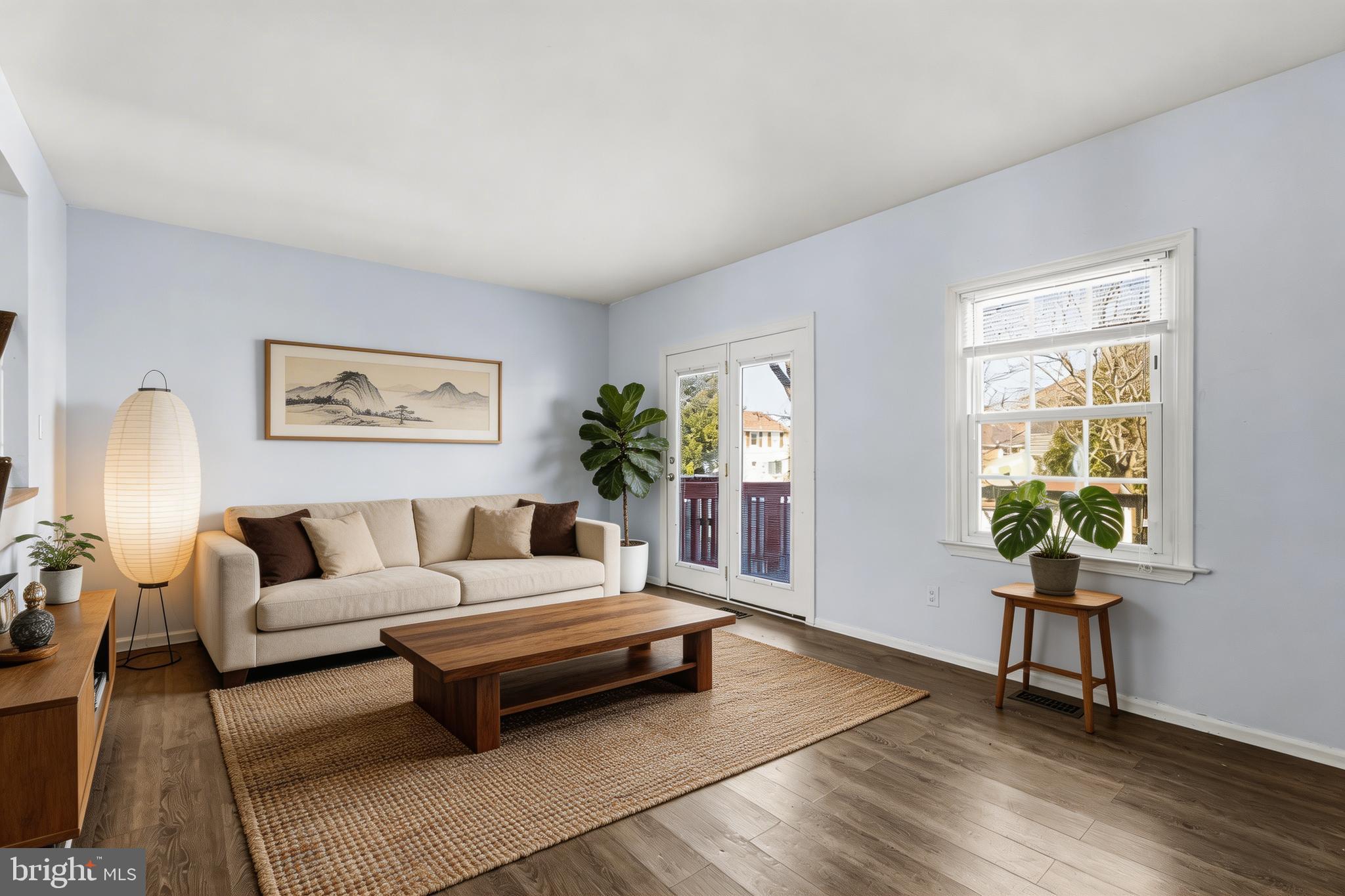 KINGS COURT - Residential