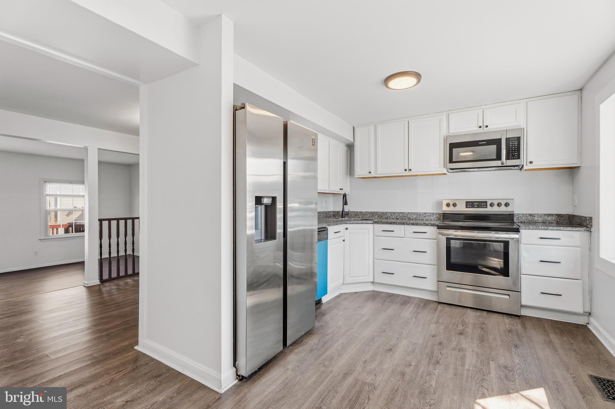 KINGS COURT - Residential