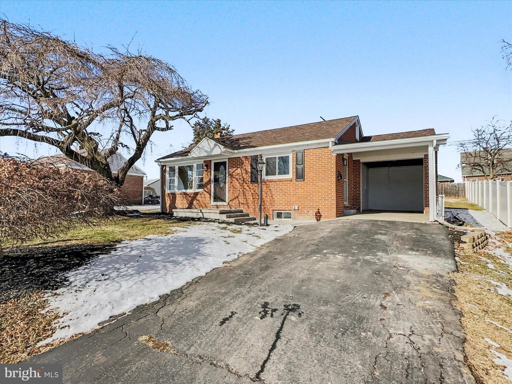 Photo of 4019 Wolfs Church Road, YORK, PA 17408 (MLS # PAYK2095200)