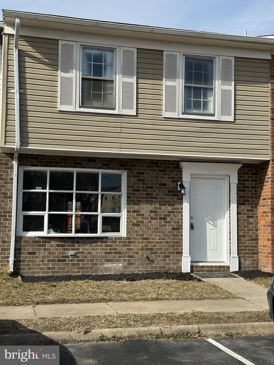 This delightful starter home is waiting for you. It features three bedrooms, 1½ baths, a galley-style kitchen, a spacious primary bedroom, a storage shed, and washer/dryer hookups. Location: Conveniently situated minutes from Downtown Fredericksburg, Leeland Station VRE, I-95, Route 1, shopping centers, restaurants, and much more.