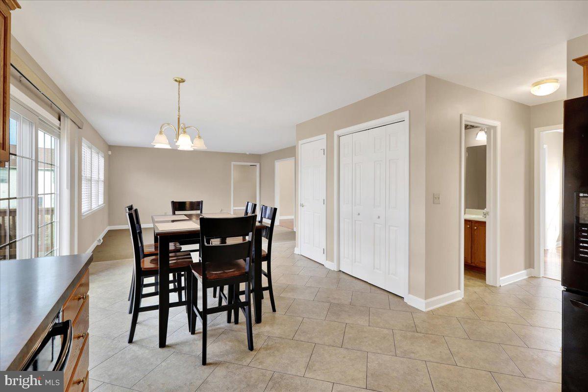 WOODS EDGE - Residential