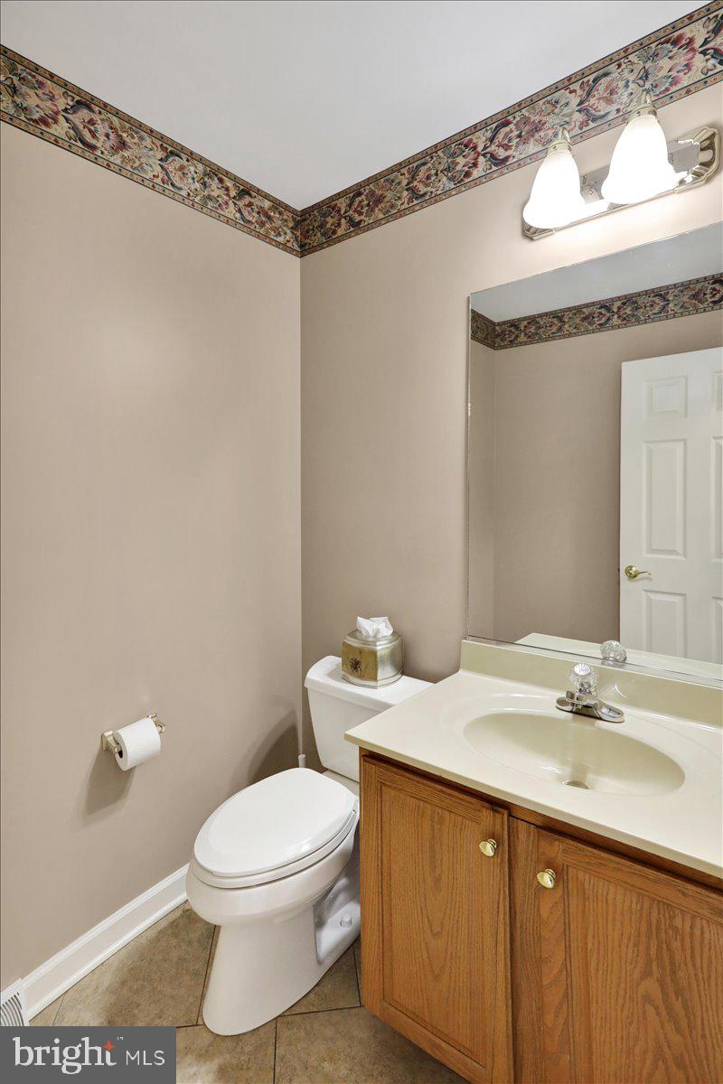 WOODS EDGE - Residential