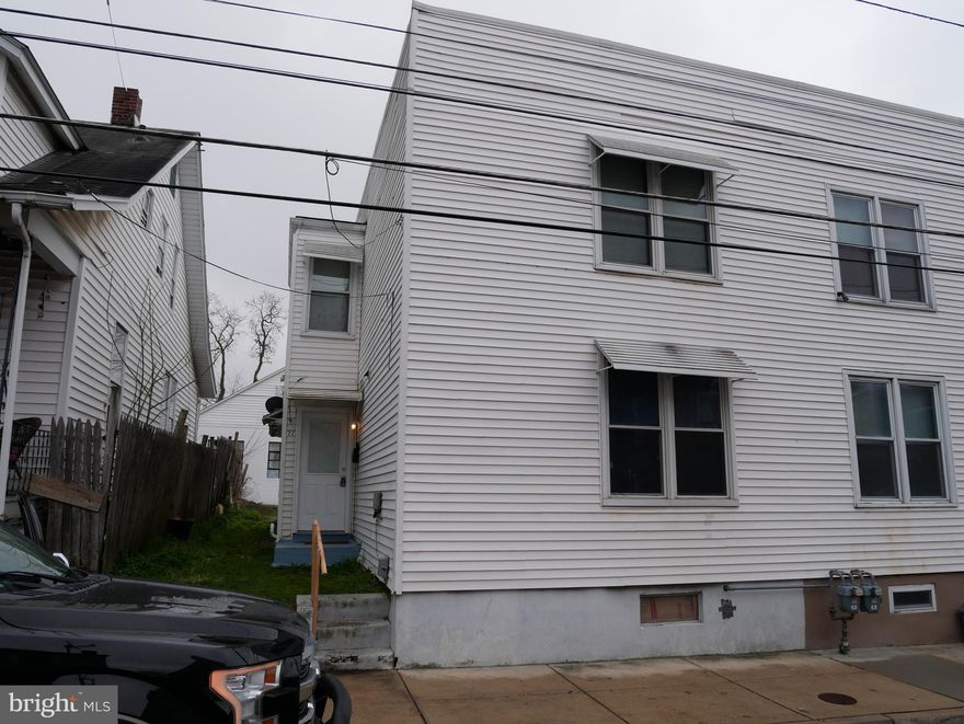 Welcome Home!  3-bedroom, 1.5-bathroom duplex conveniently located within walking distance of downtown Hagerstown. Just minutes away from I81, I70, and shopping areas. This home boasts newly installed stainless-steel appliances, a main-level washer/dryer, updated flooring, and fresh paint throughout. Additionally, it offers convenient back alley access and off-street parking.