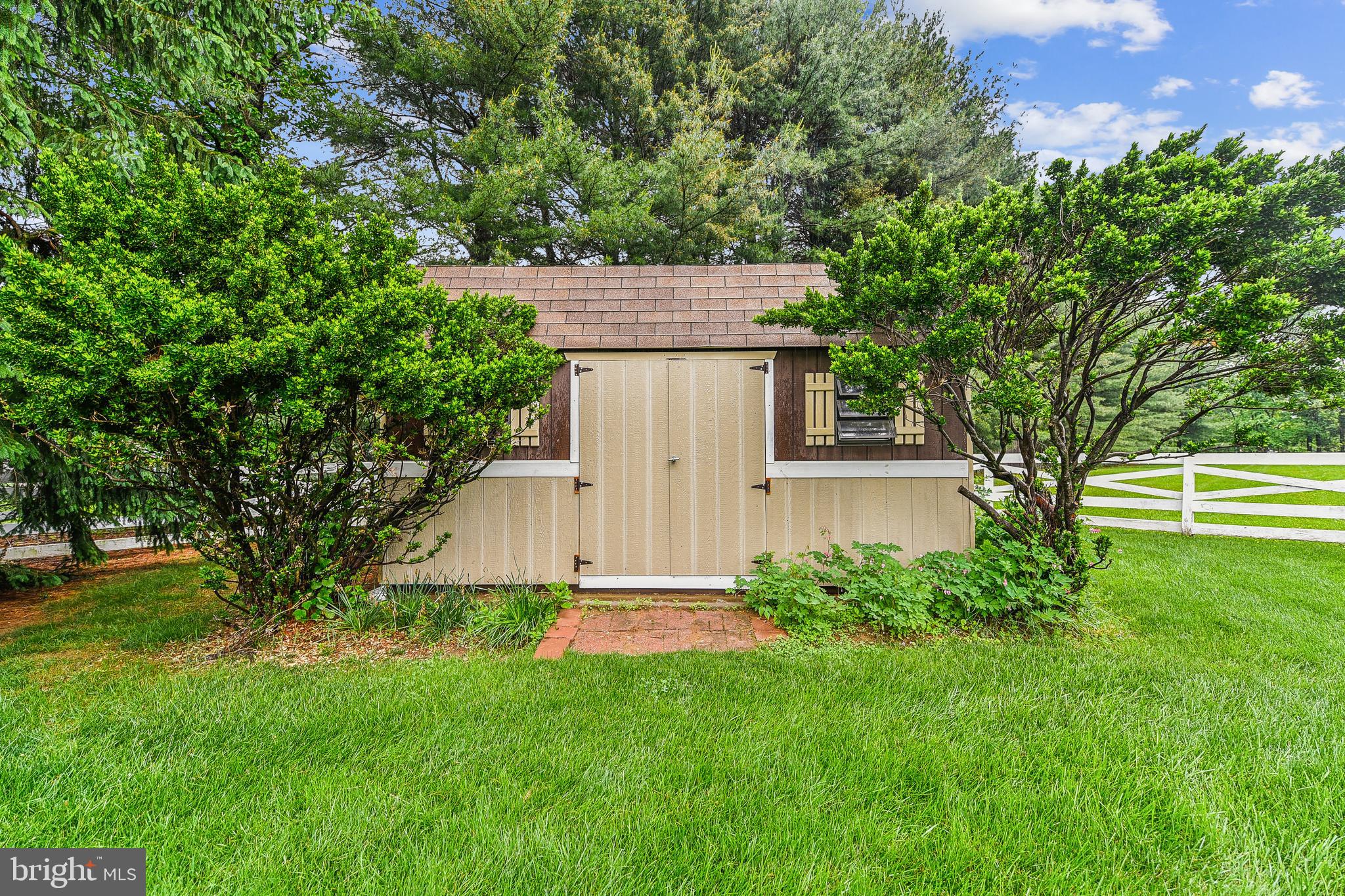 CLARKSVILLE HUNT - Residential