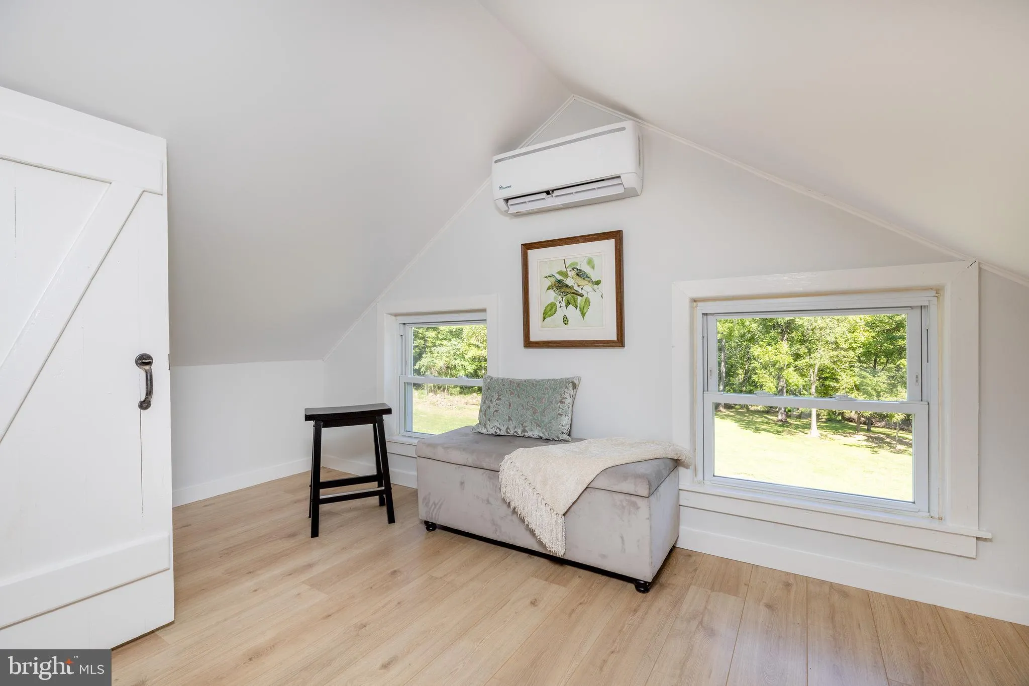 Ottsville, Pennsylvania 18942, United States, 2 Bedrooms Bedrooms, ,2 BathroomsBathrooms,Residential,Active,232306