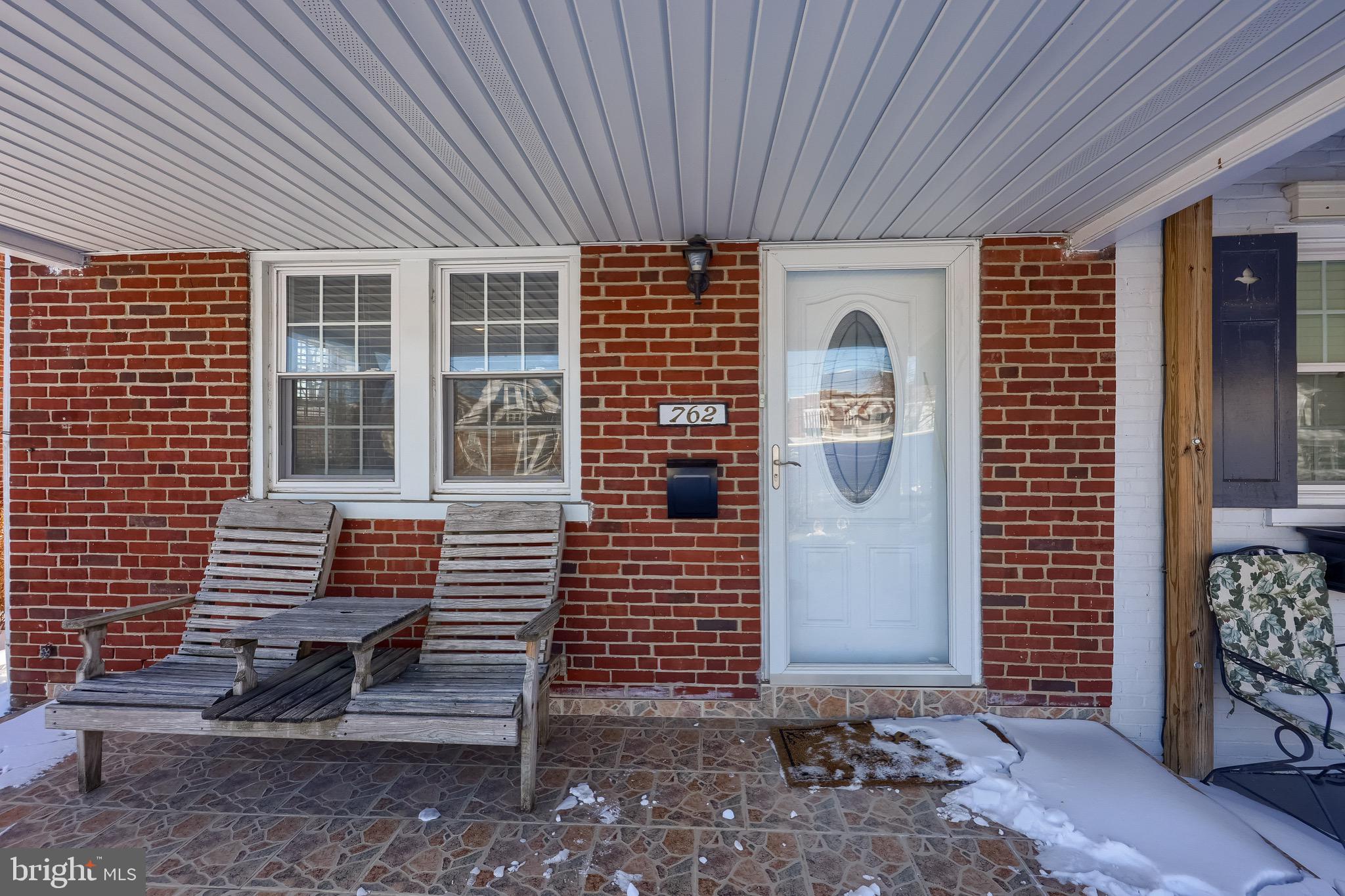 762 NEW HOLLAND AVENUE