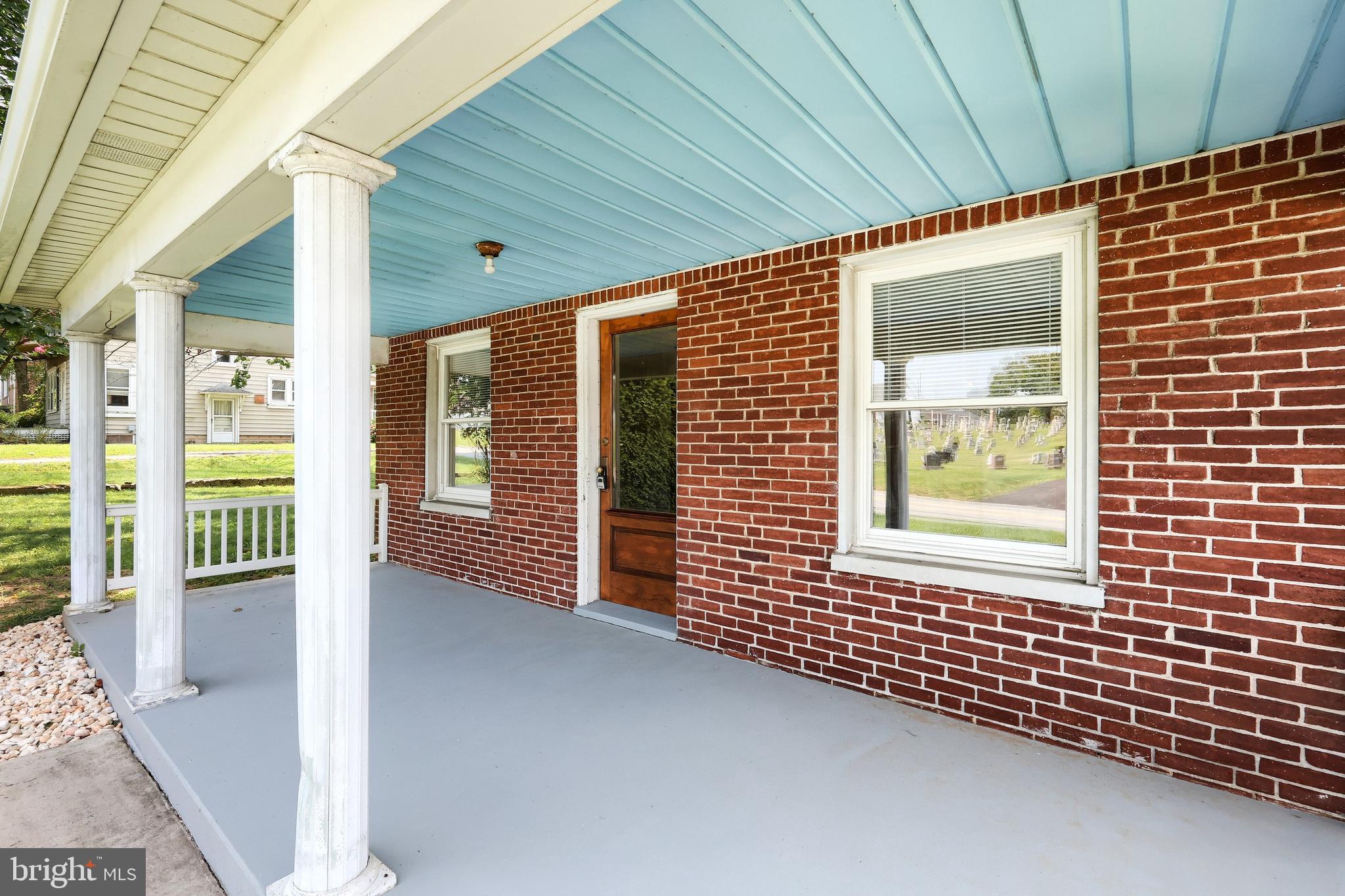 BROGUE - Residential