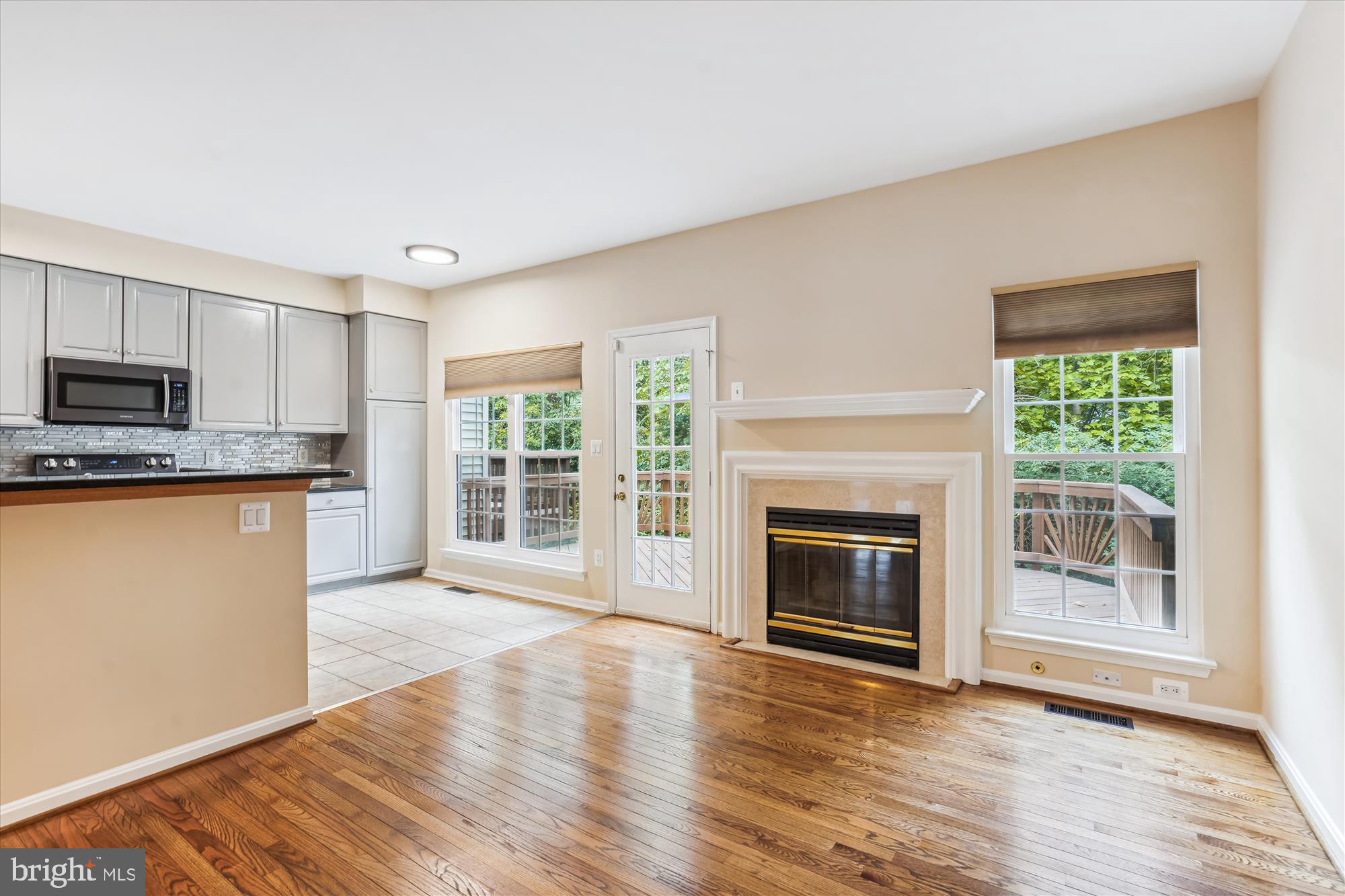 BARDEN OAKS - Residential Lease