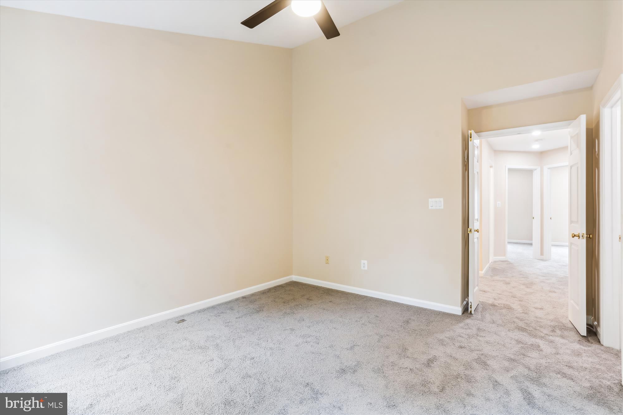 BARDEN OAKS - Residential Lease