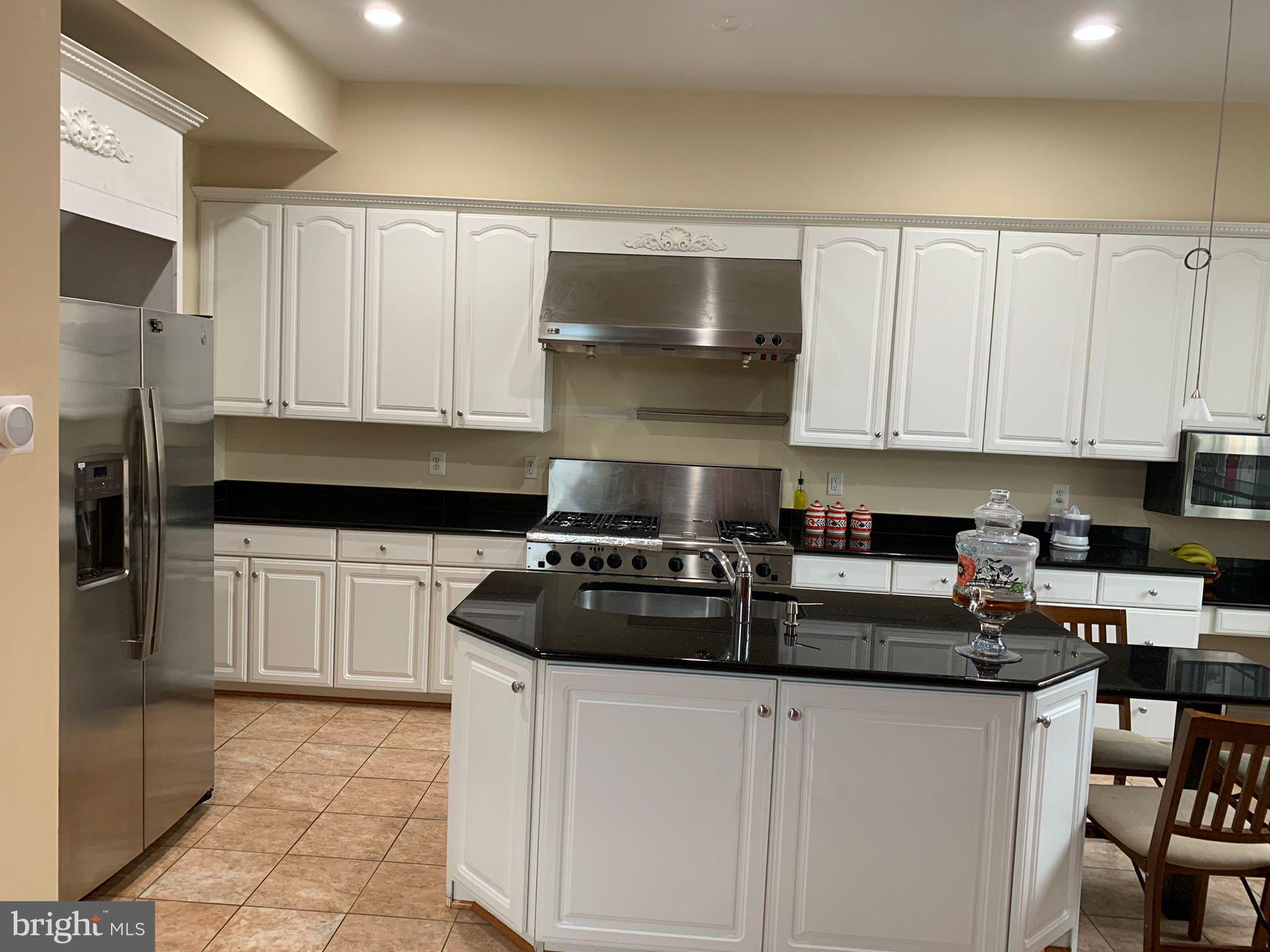 GREAT OAK - Residential Lease