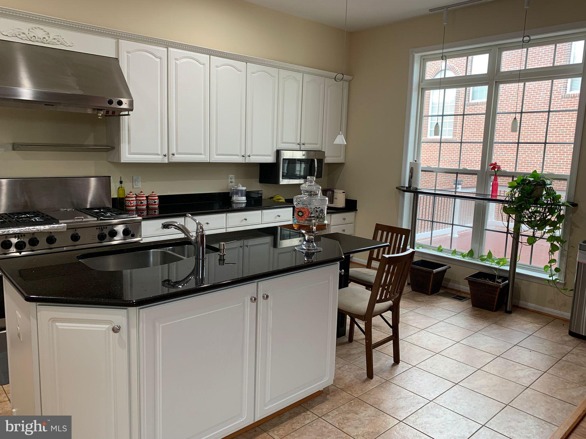 GREAT OAK - Residential Lease