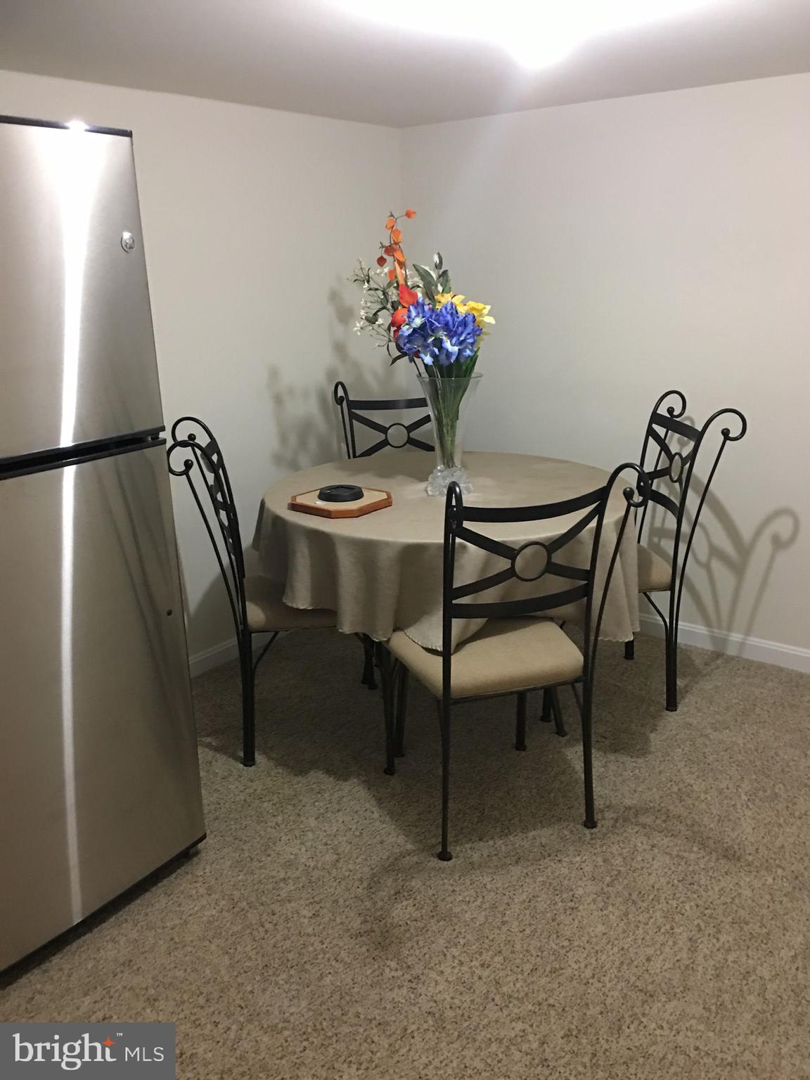 GREAT OAK - Residential Lease