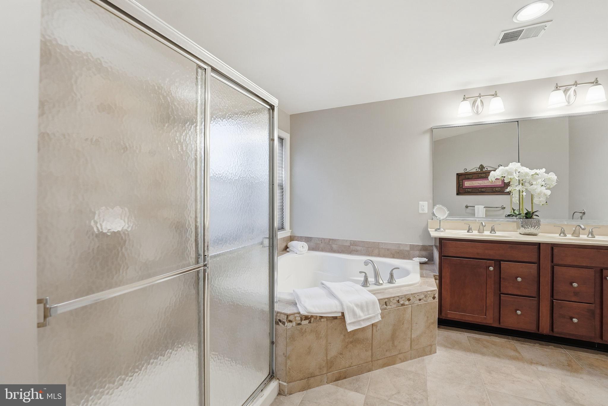 DOMINION VALLEY COUNTRY CLUB - Residential