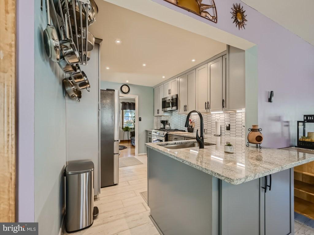 LANDSDOWNE - Residential