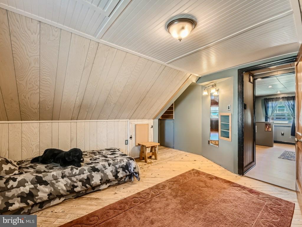 LANDSDOWNE - Residential