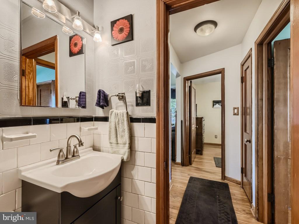 LANDSDOWNE - Residential