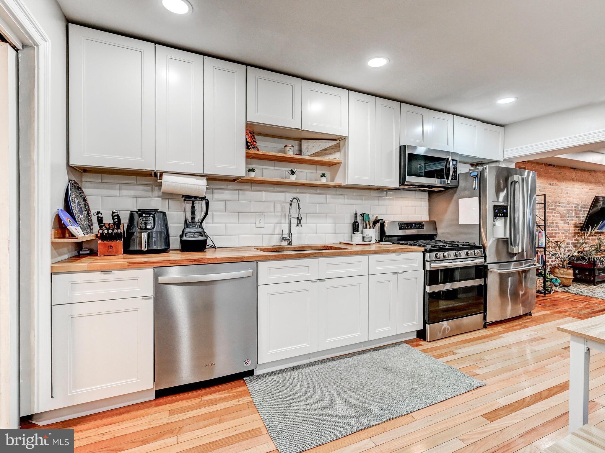 FELLS POINT HISTORIC DISTRICT - Residential