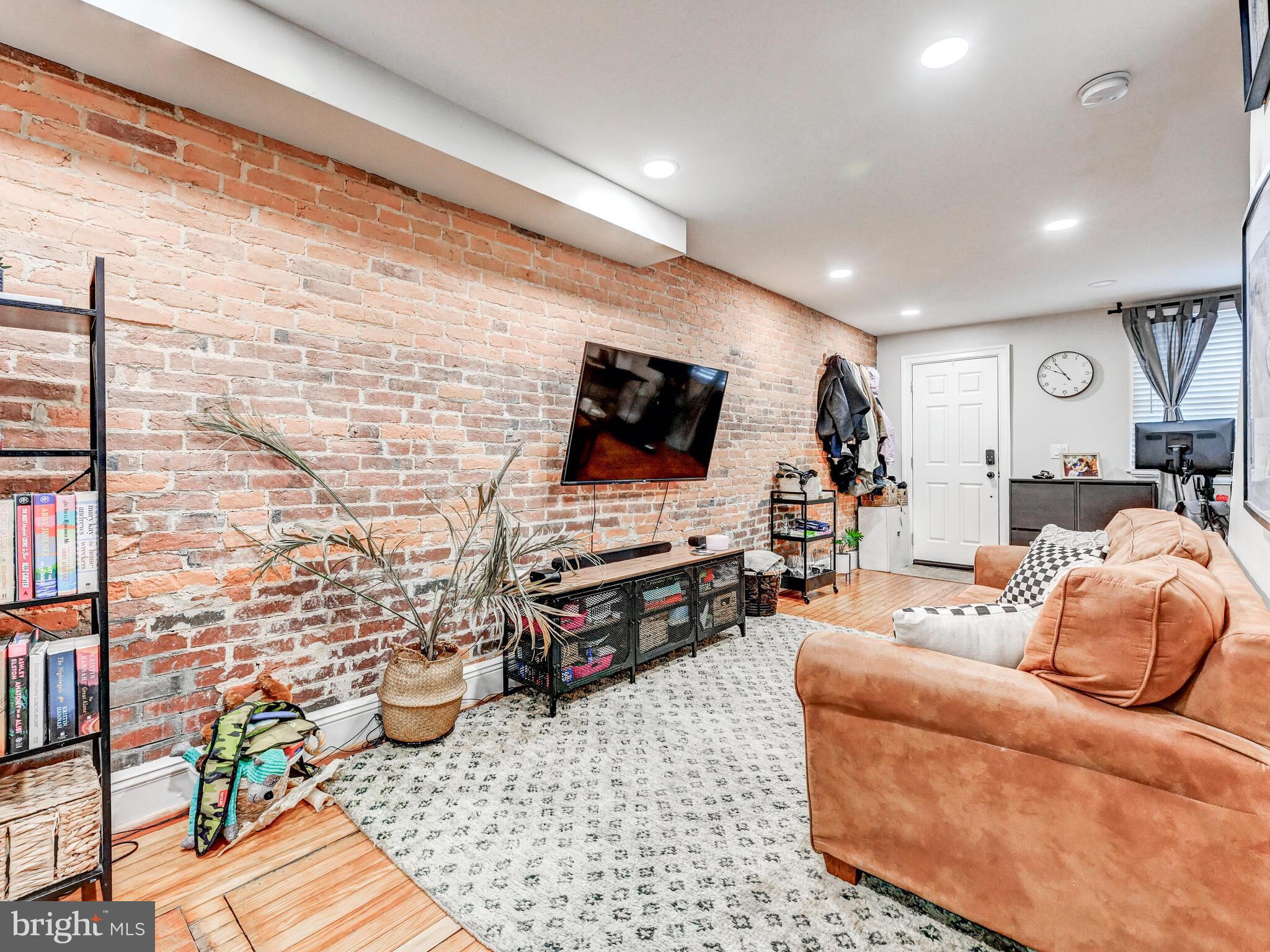 510 S DURHAM STREET S