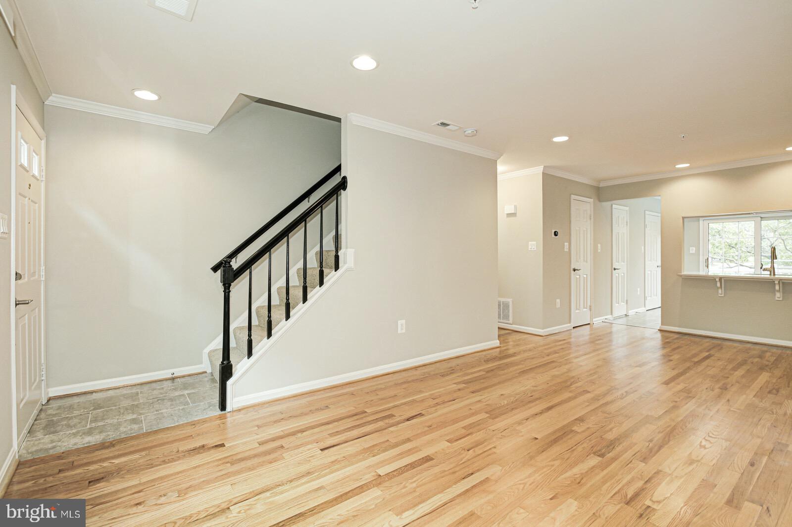 ARLINGTON RIDGE - Residential Lease