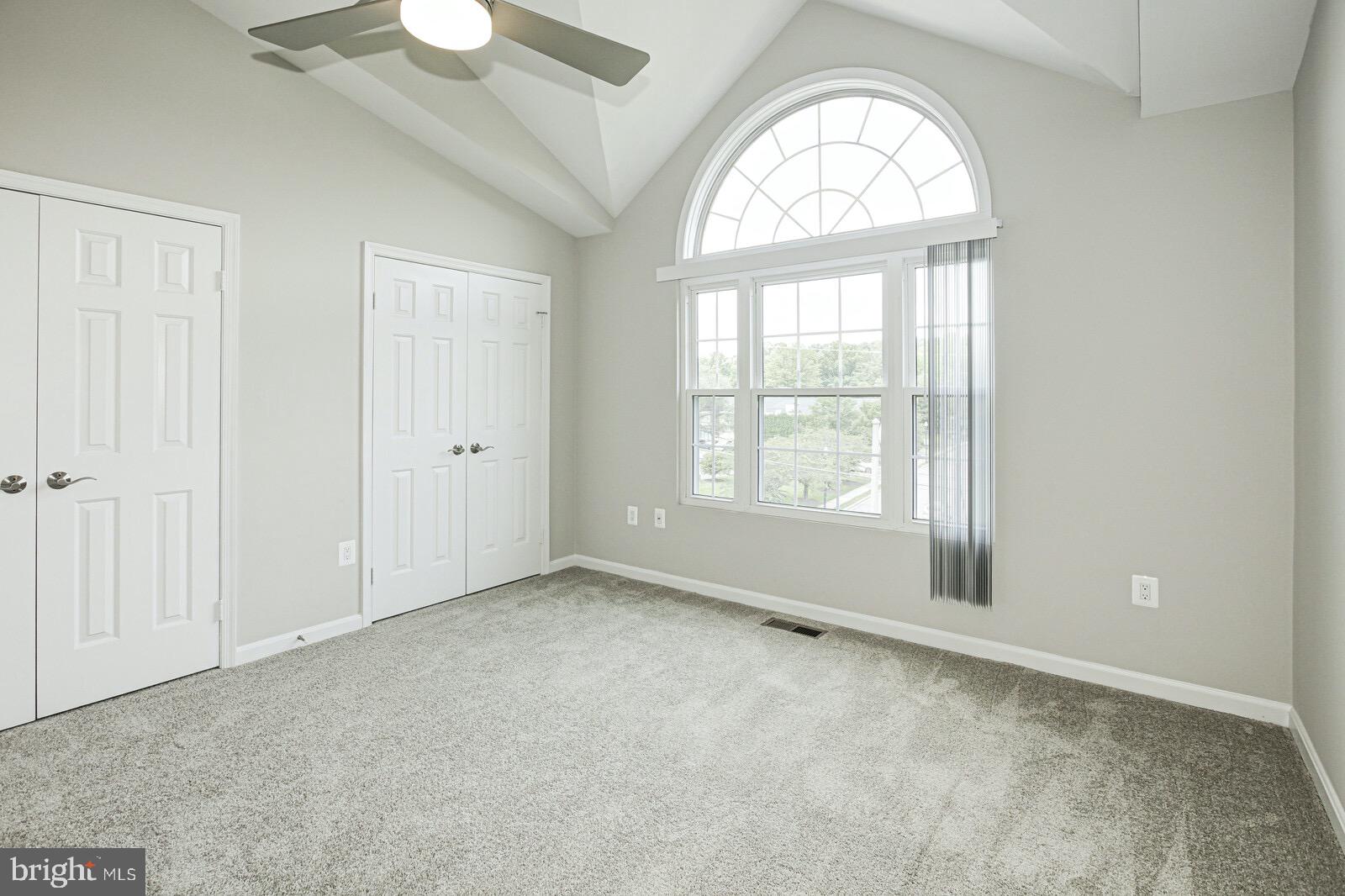 ARLINGTON RIDGE - Residential Lease