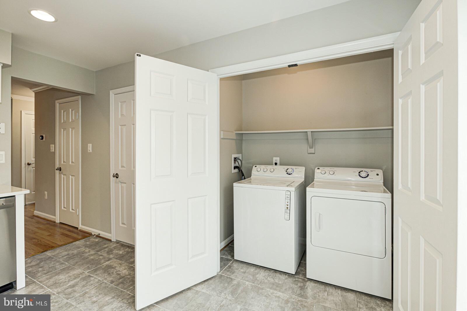 ARLINGTON RIDGE - Residential Lease