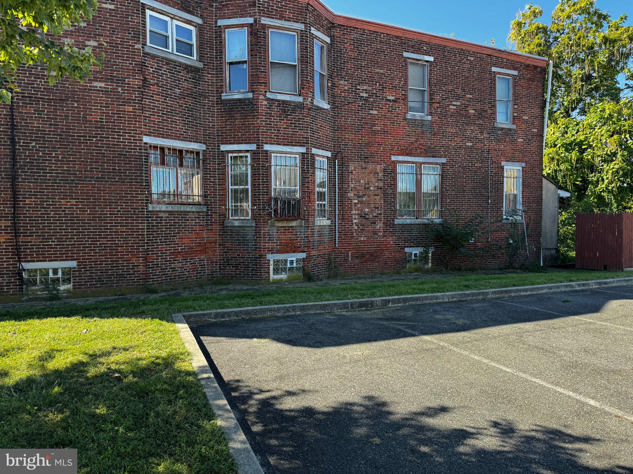 1909 7TH S