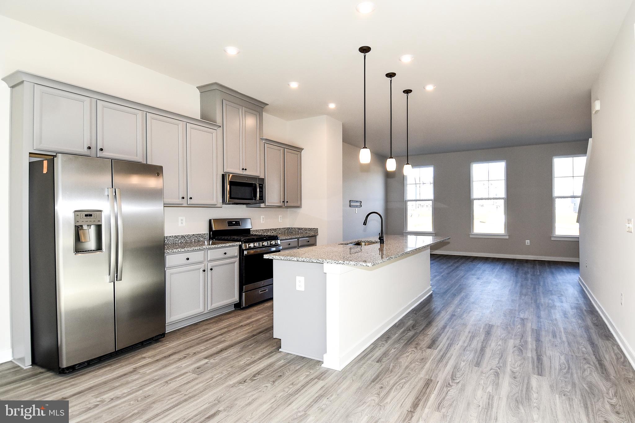 POTOMAC SHORES - Residential Lease