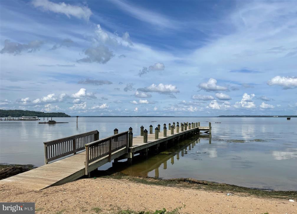 POTOMAC SHORES - Residential Lease