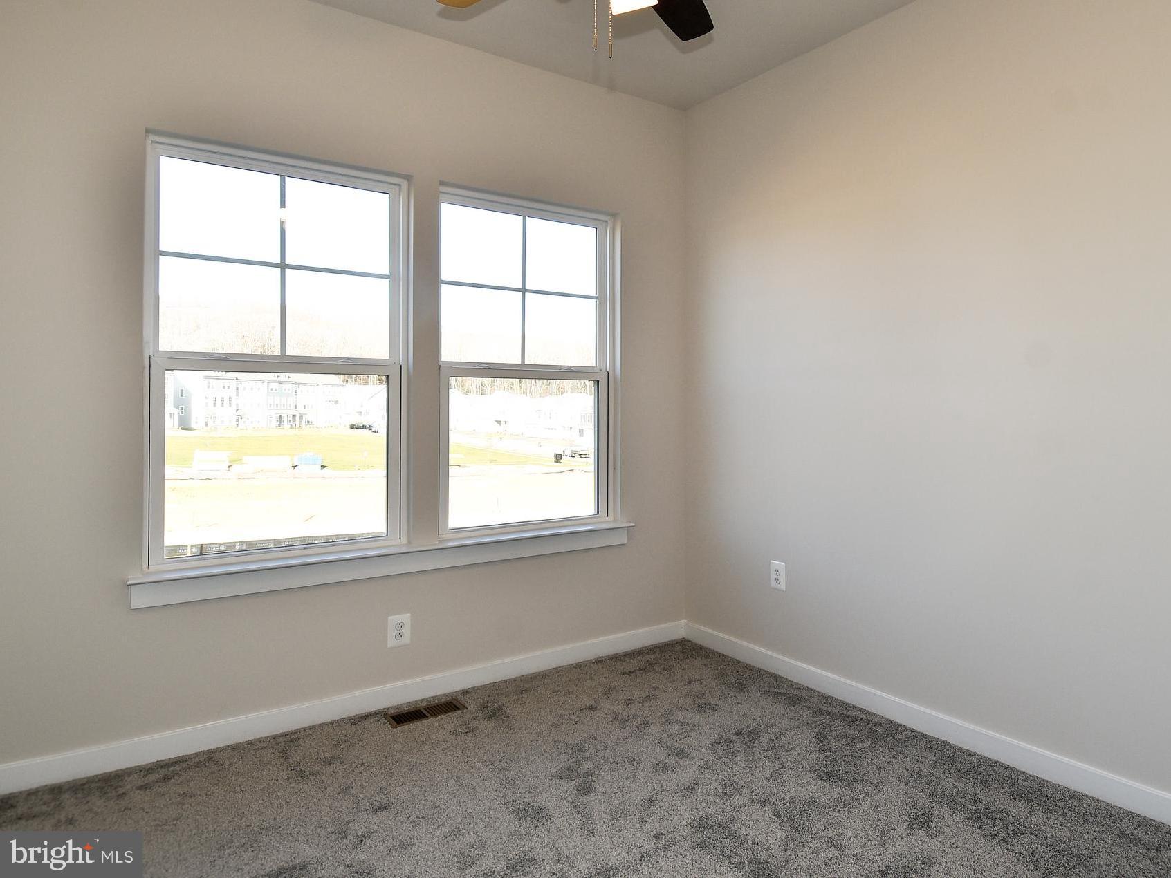 POTOMAC SHORES - Residential Lease