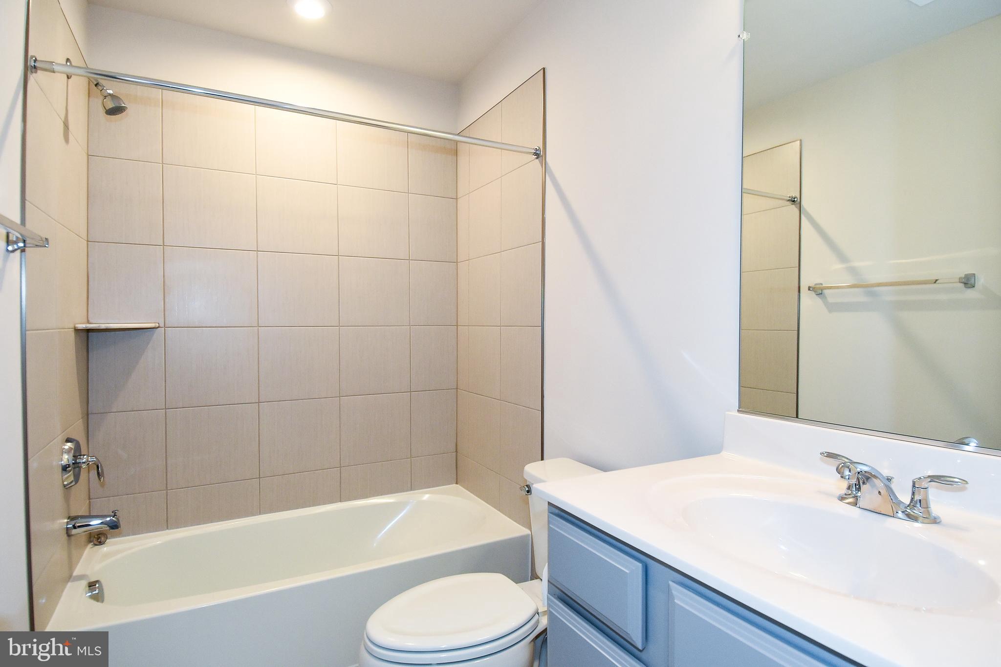 POTOMAC SHORES - Residential Lease