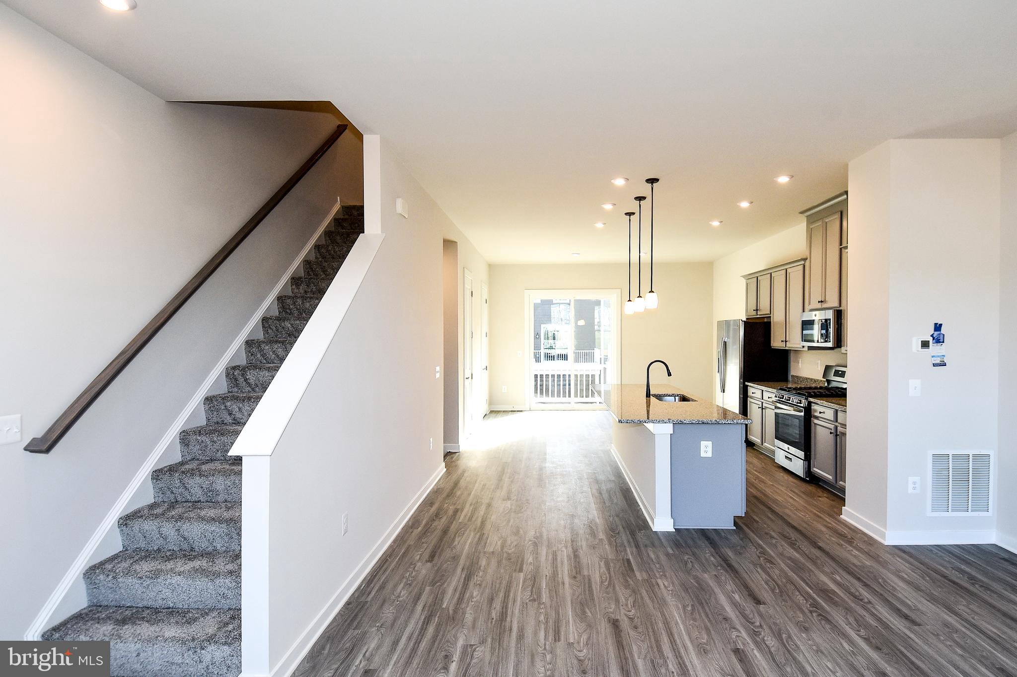 POTOMAC SHORES - Residential Lease