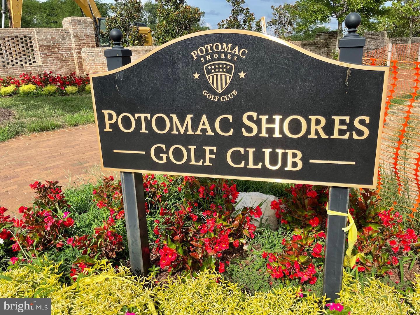 POTOMAC SHORES - Residential Lease