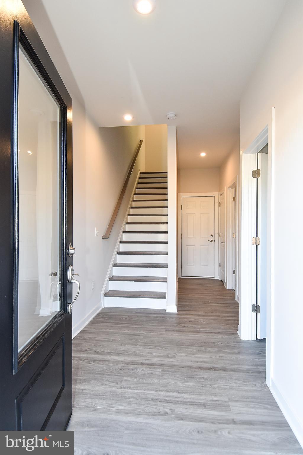 POTOMAC SHORES - Residential Lease