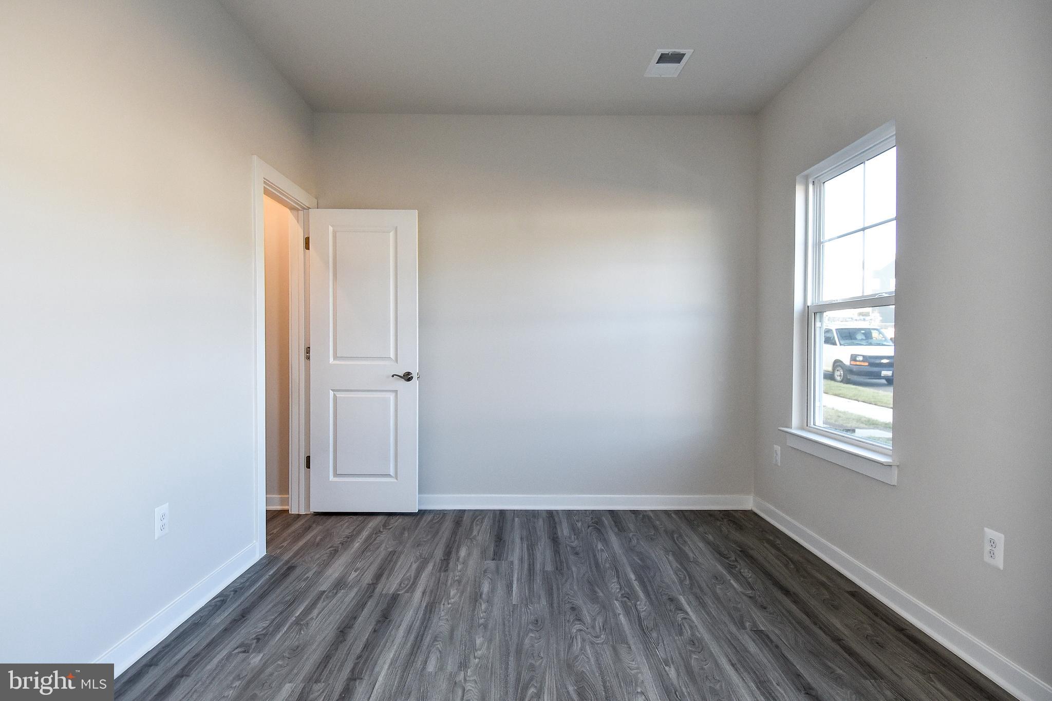 POTOMAC SHORES - Residential Lease