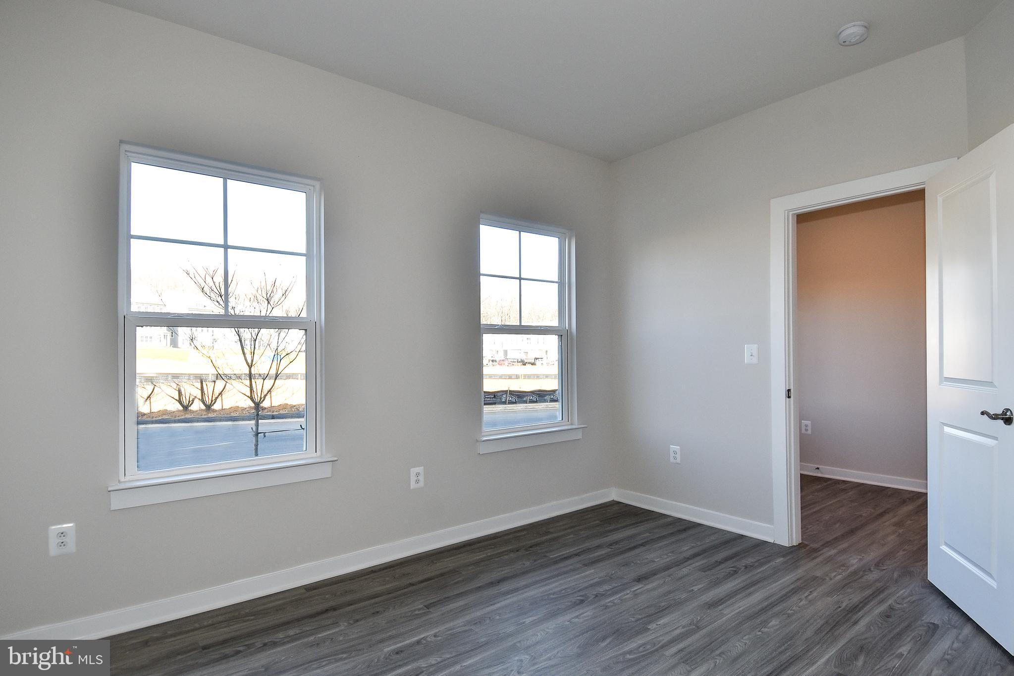 POTOMAC SHORES - Residential Lease