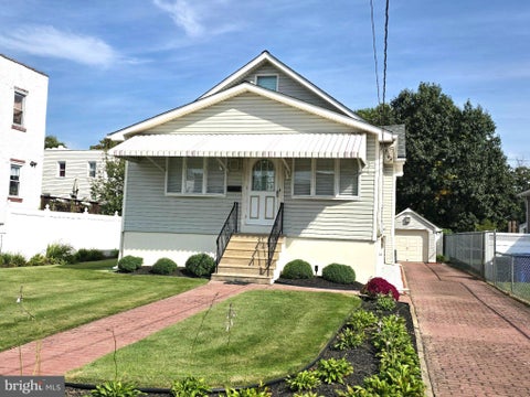 Photo for 115 N FORKLANDING ROAD