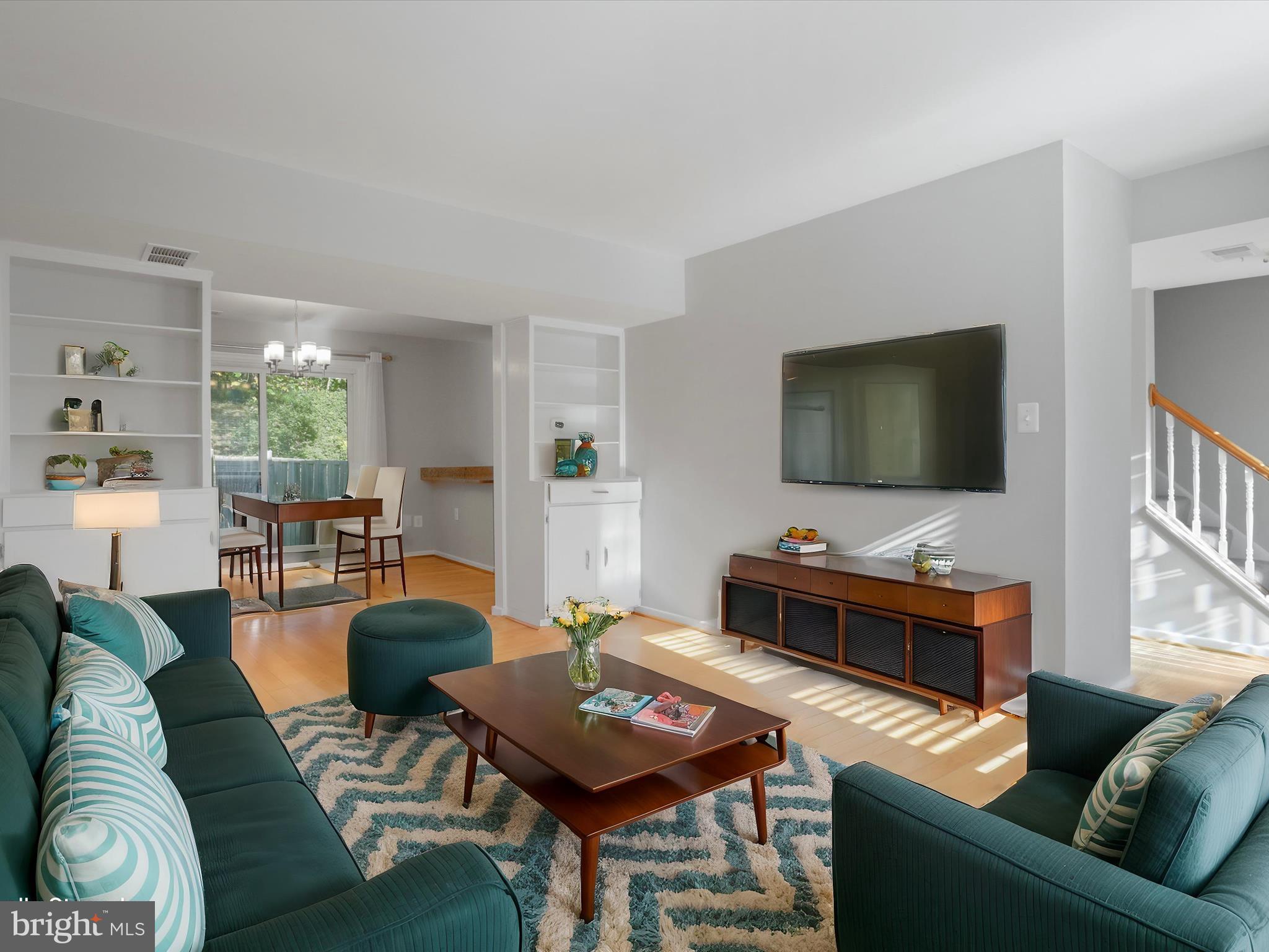 DANBURY FOREST - Residential