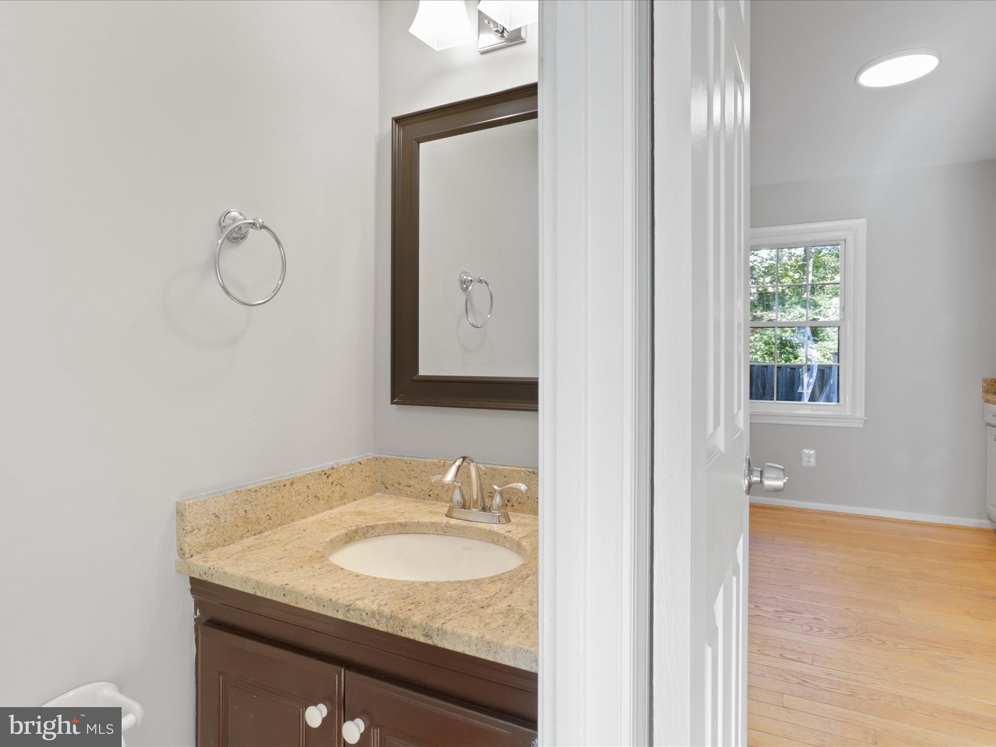 DANBURY FOREST - Residential