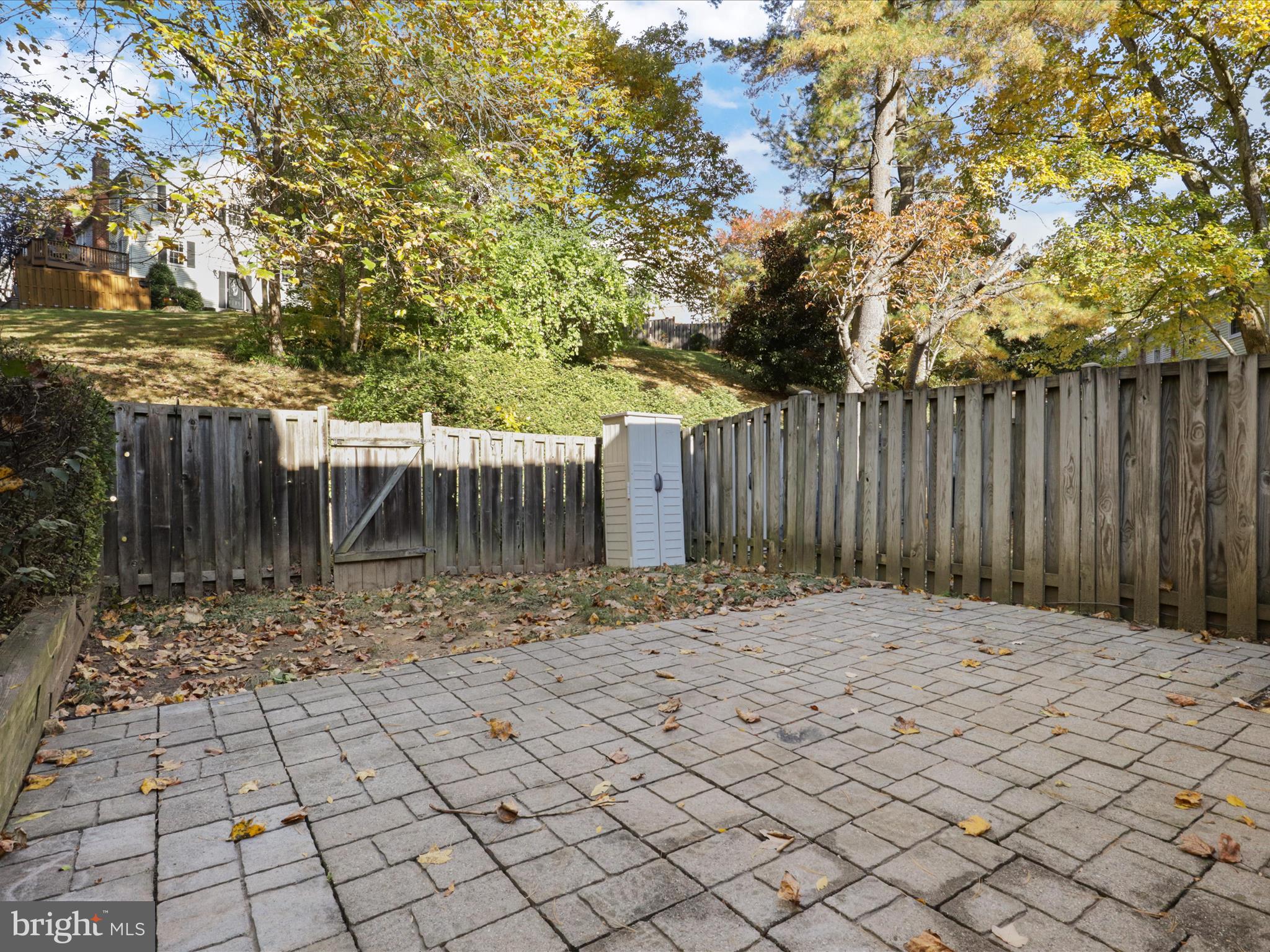 DANBURY FOREST - Residential