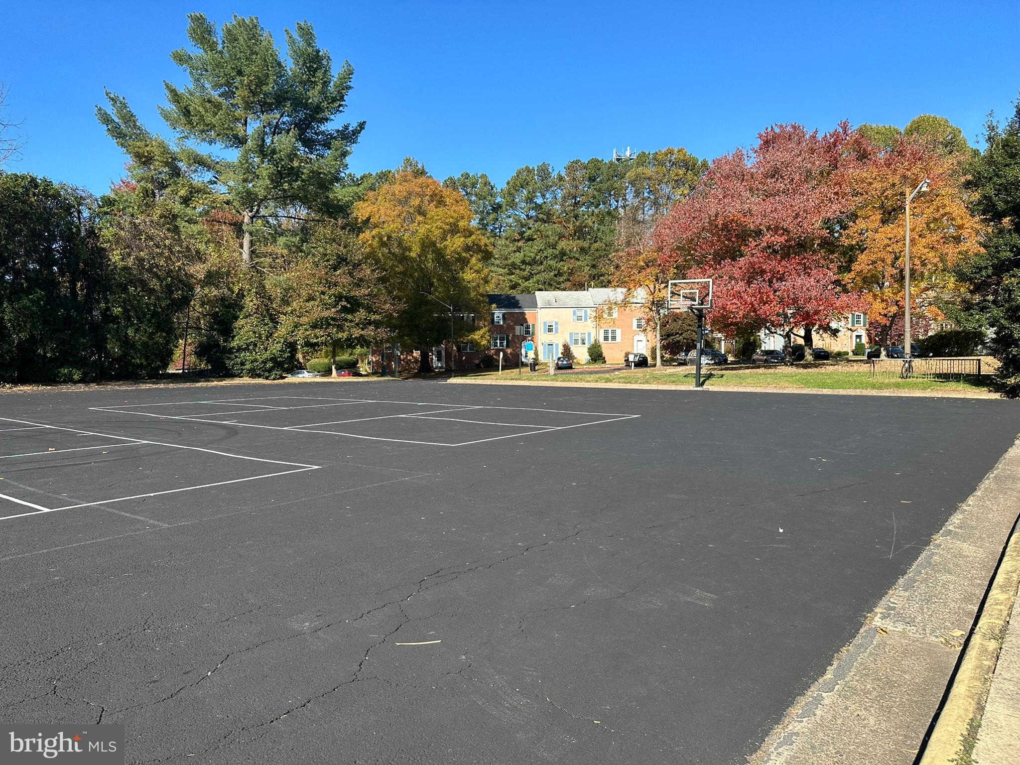 DANBURY FOREST - Residential