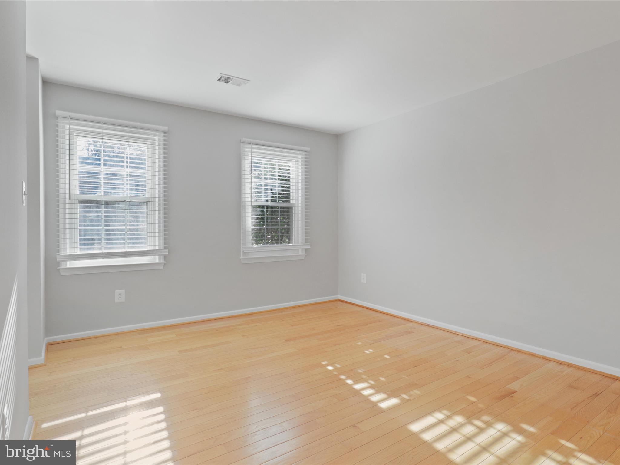 DANBURY FOREST - Residential