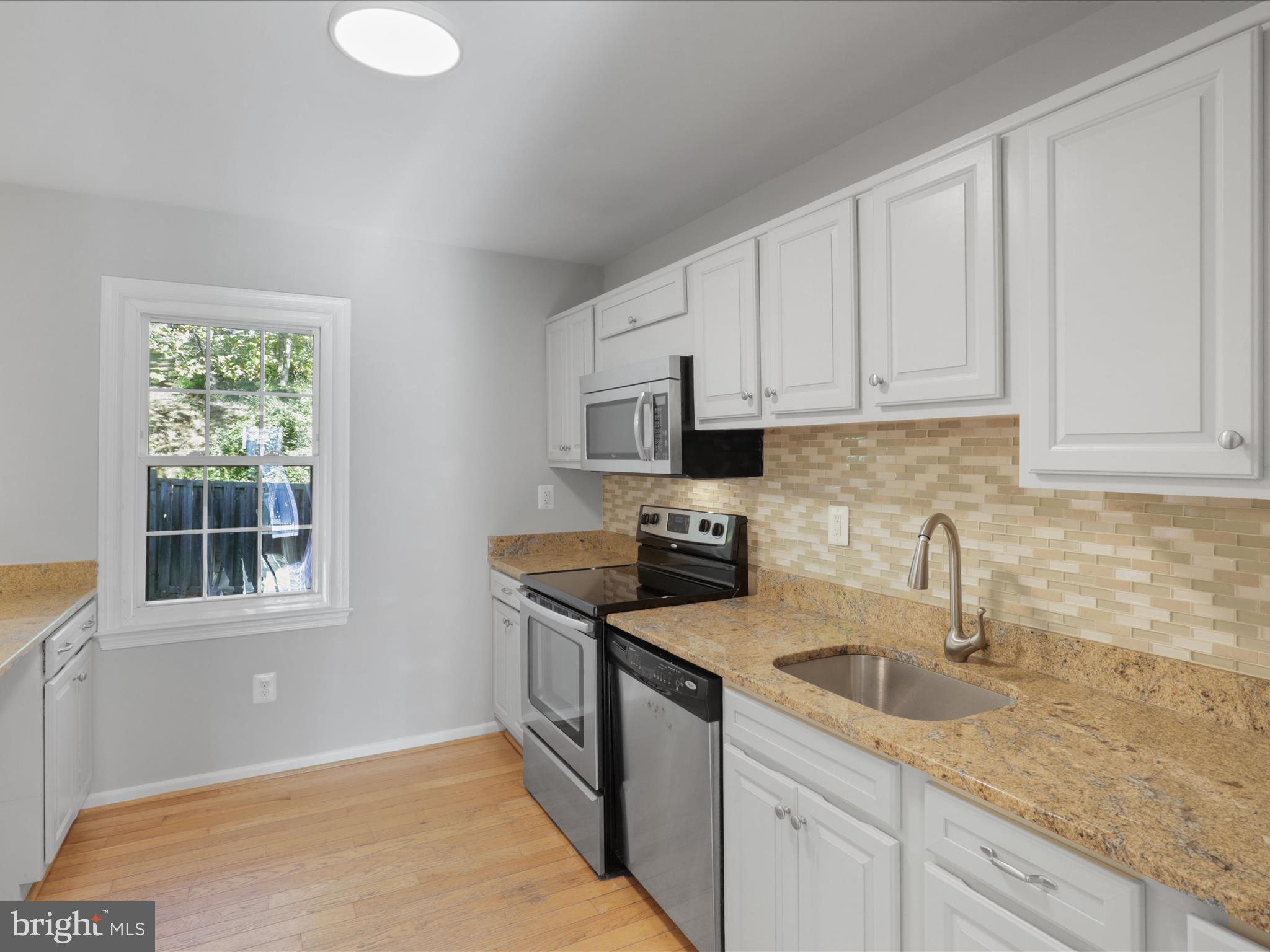 DANBURY FOREST - Residential